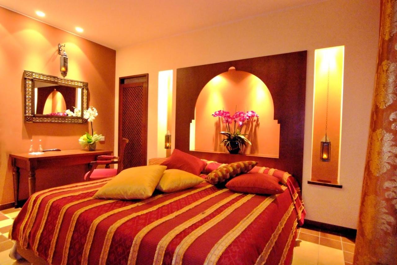 Design Suite Tirano Luaran gambar