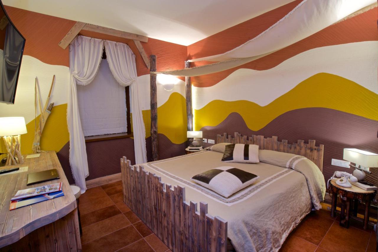 Design Suite Tirano Luaran gambar