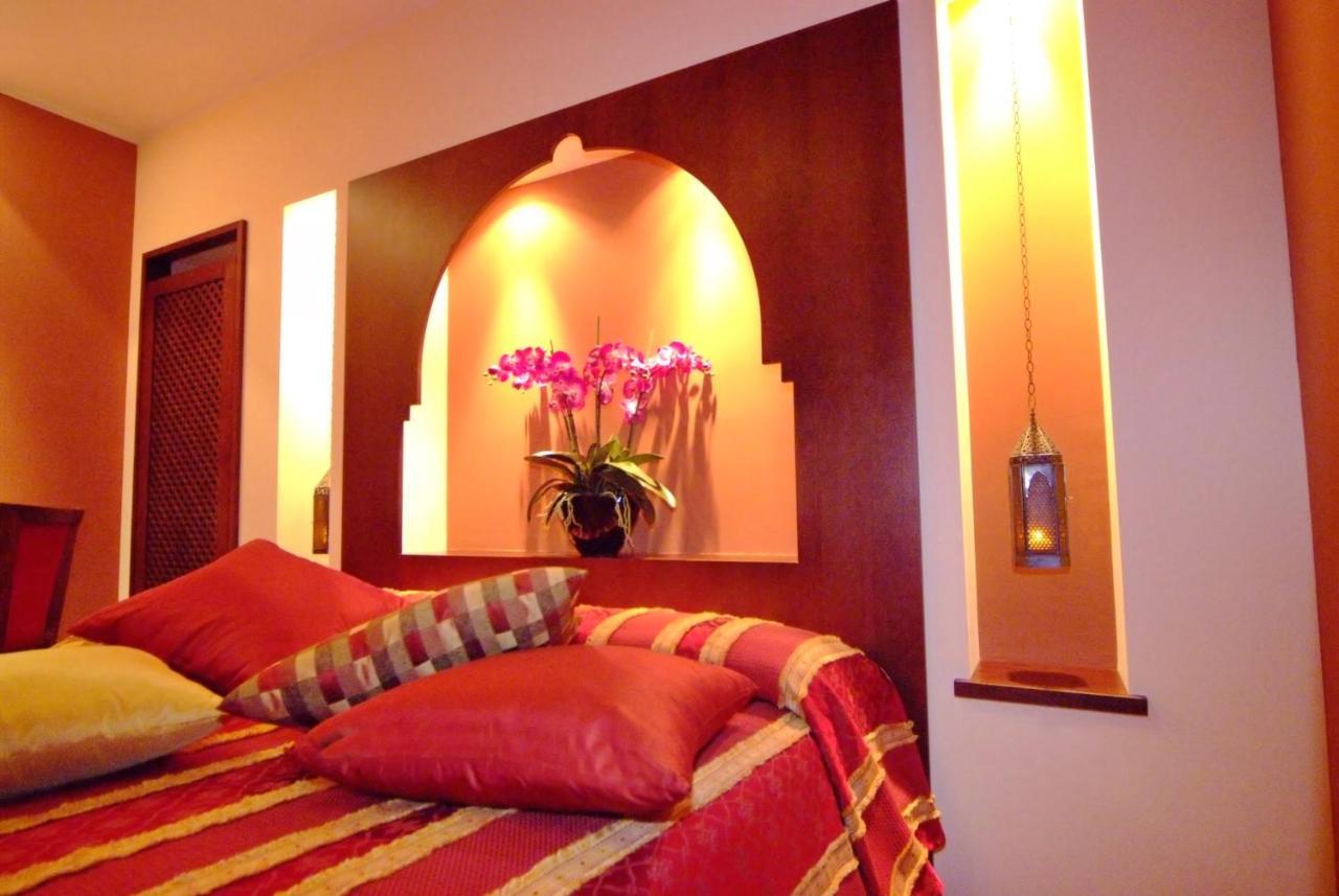 Design Suite Tirano Luaran gambar