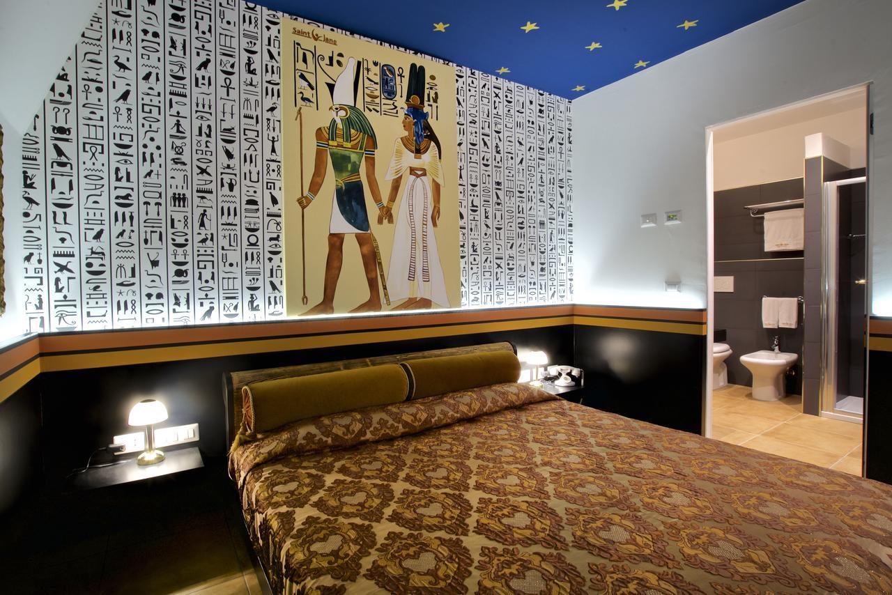 Design Suite Tirano Luaran gambar